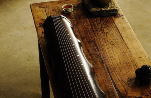 威海市古琴蕴含的传统文化，一把古琴制备出来要两年的时间